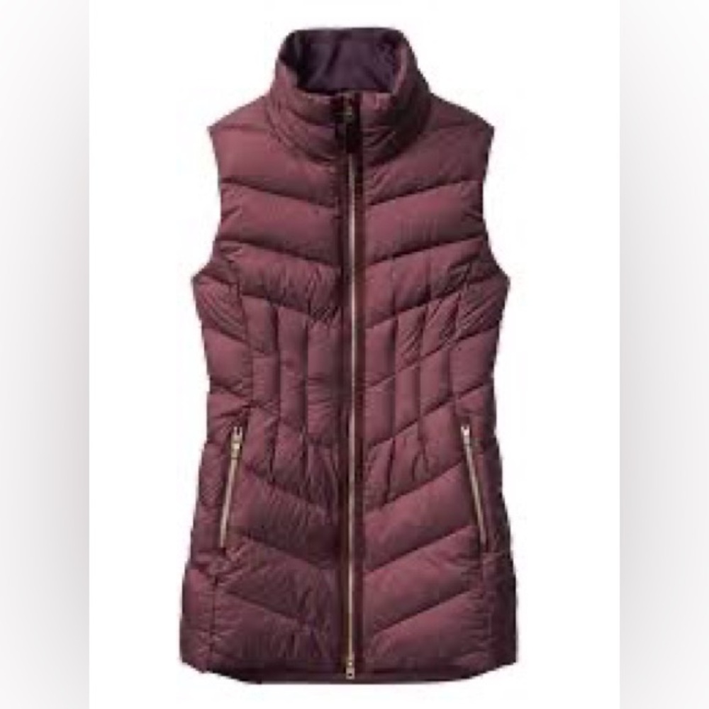 Athleta Responsible Down CYA Vest in Maroon